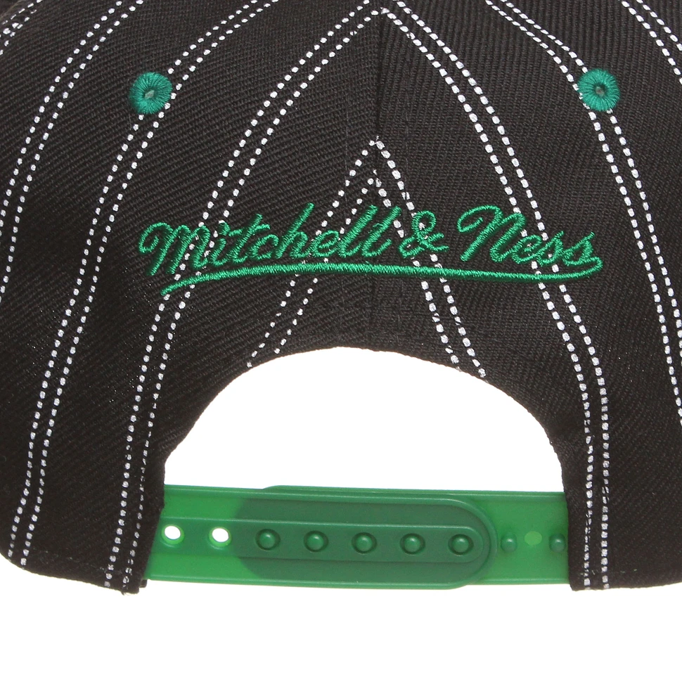 Mitchell & Ness - Boston Celtics NBA Double Pinstripe Snapback Cap