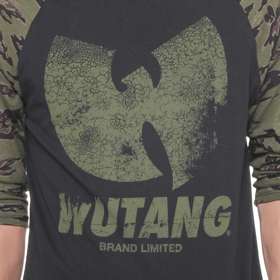 Wu-Tang Brand Limited - W Distressed Raglan Longsleeve