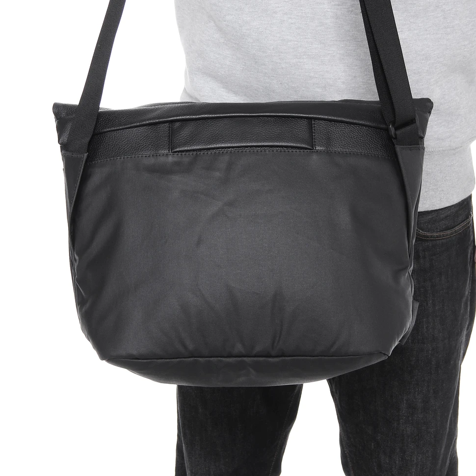 Incase - Leather & Canvas Capsule Mini Messenger Bag