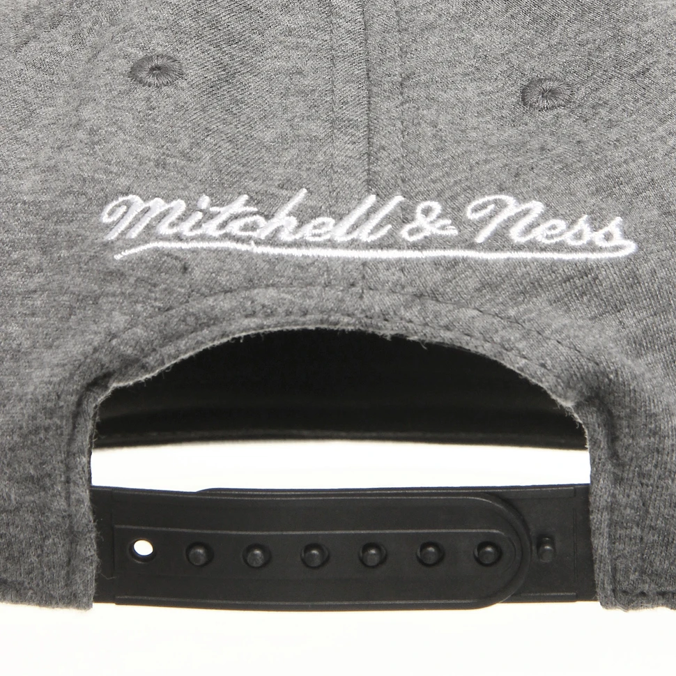 Mitchell & Ness - Brooklyn Nets NBA Team Arch Jersey Snapback Cap