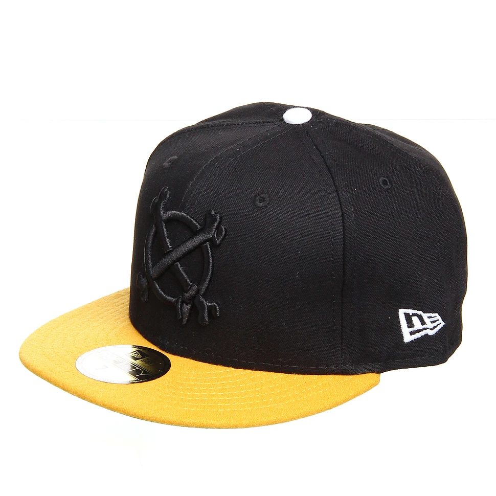 In4mation - Crossbones New Era Cap