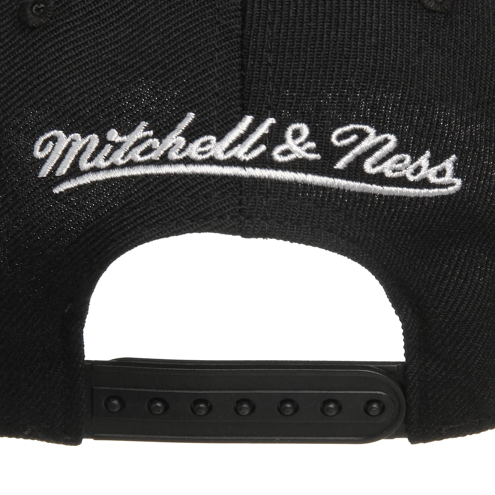 Mitchell & Ness - Brooklyn Nets NBA Wool Solid 2 Snapback Cap
