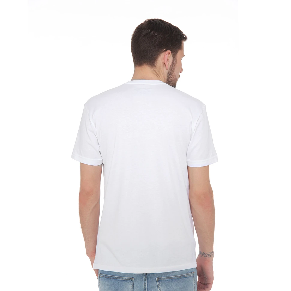 LRG - Lifted Vacation Club Slim Fit T-Shirt