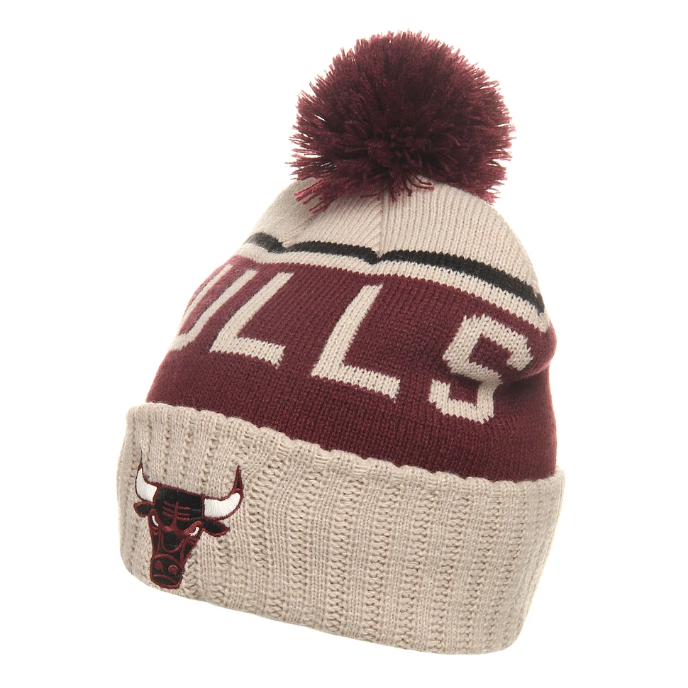 Mitchell & Ness - Chicago Bulls Drift Cuff Knit Booble Beanie