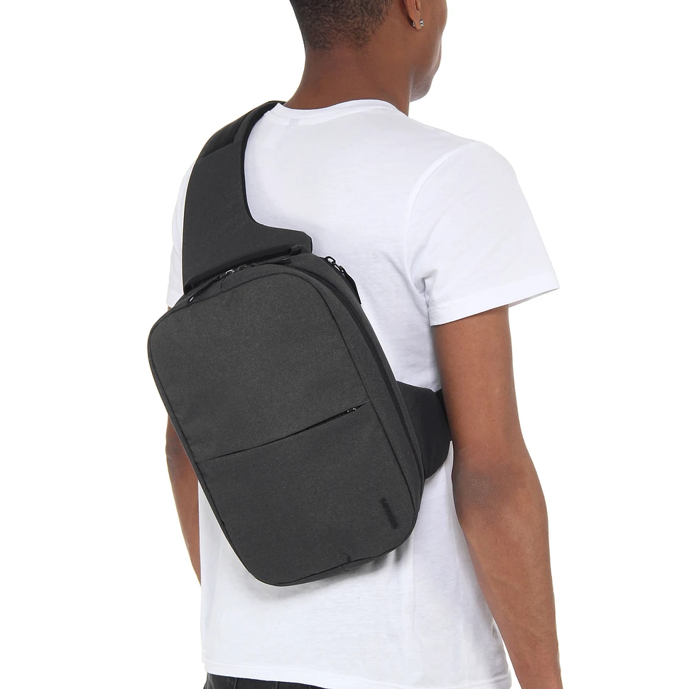 Incase - iPad Air Quick Sling Bag