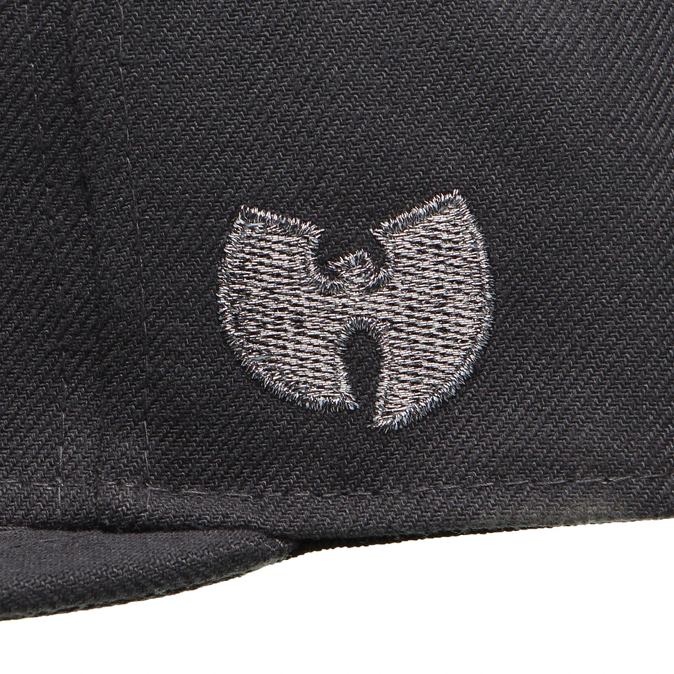 Wu-Tang Clan - Wu-Wear Snapback Cap