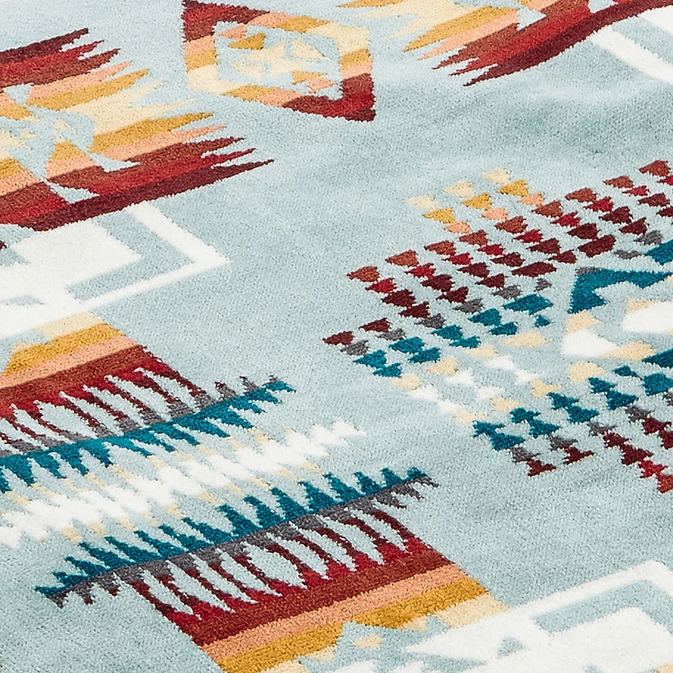 Pendleton - Oversized Jacquard Spa Towel