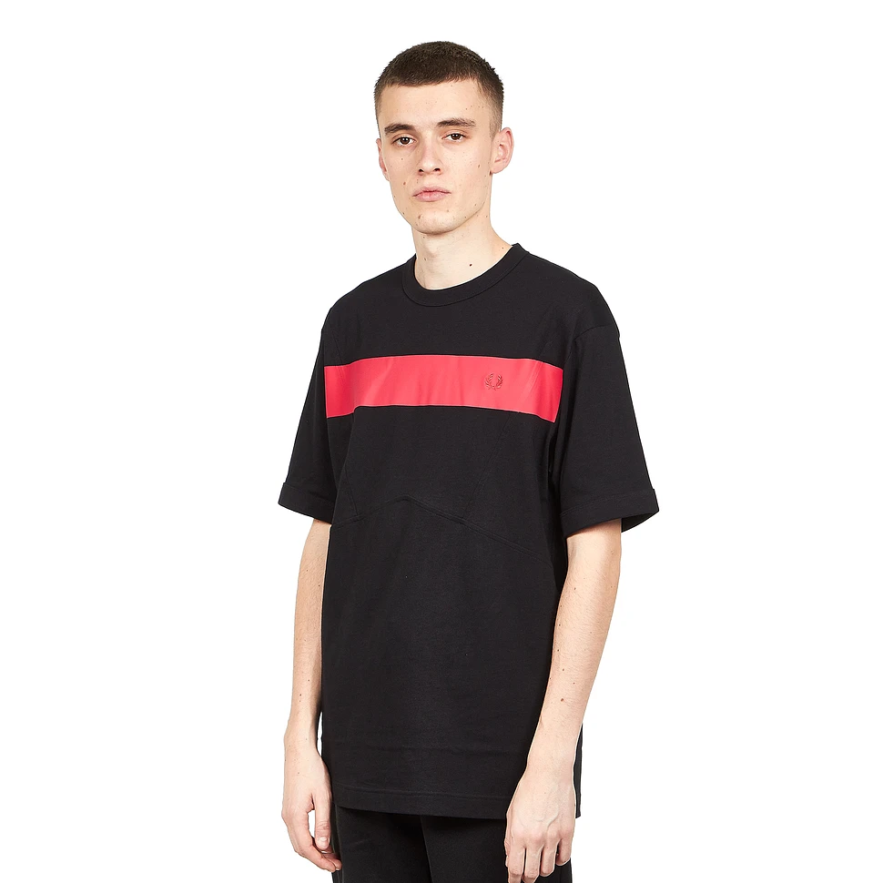 Fred Perry - Printed Chest Panel T-Shirt