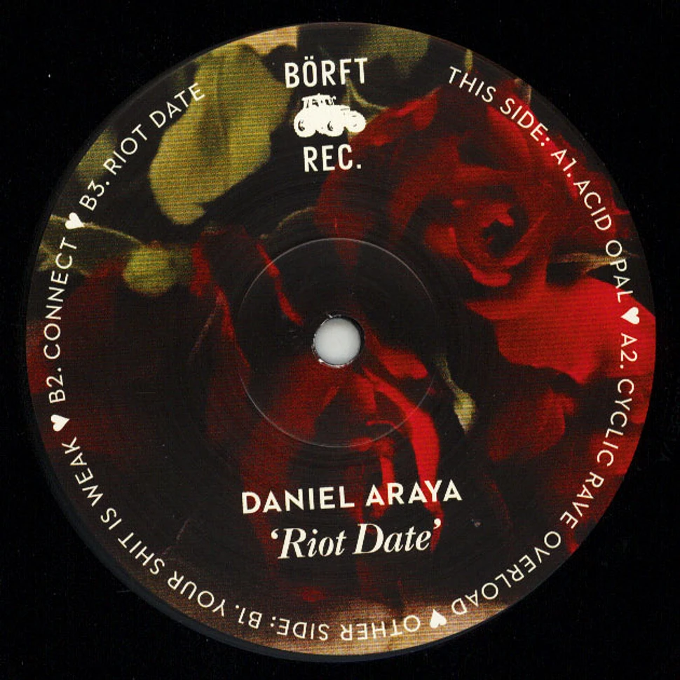Daniel Araya - Riot Date