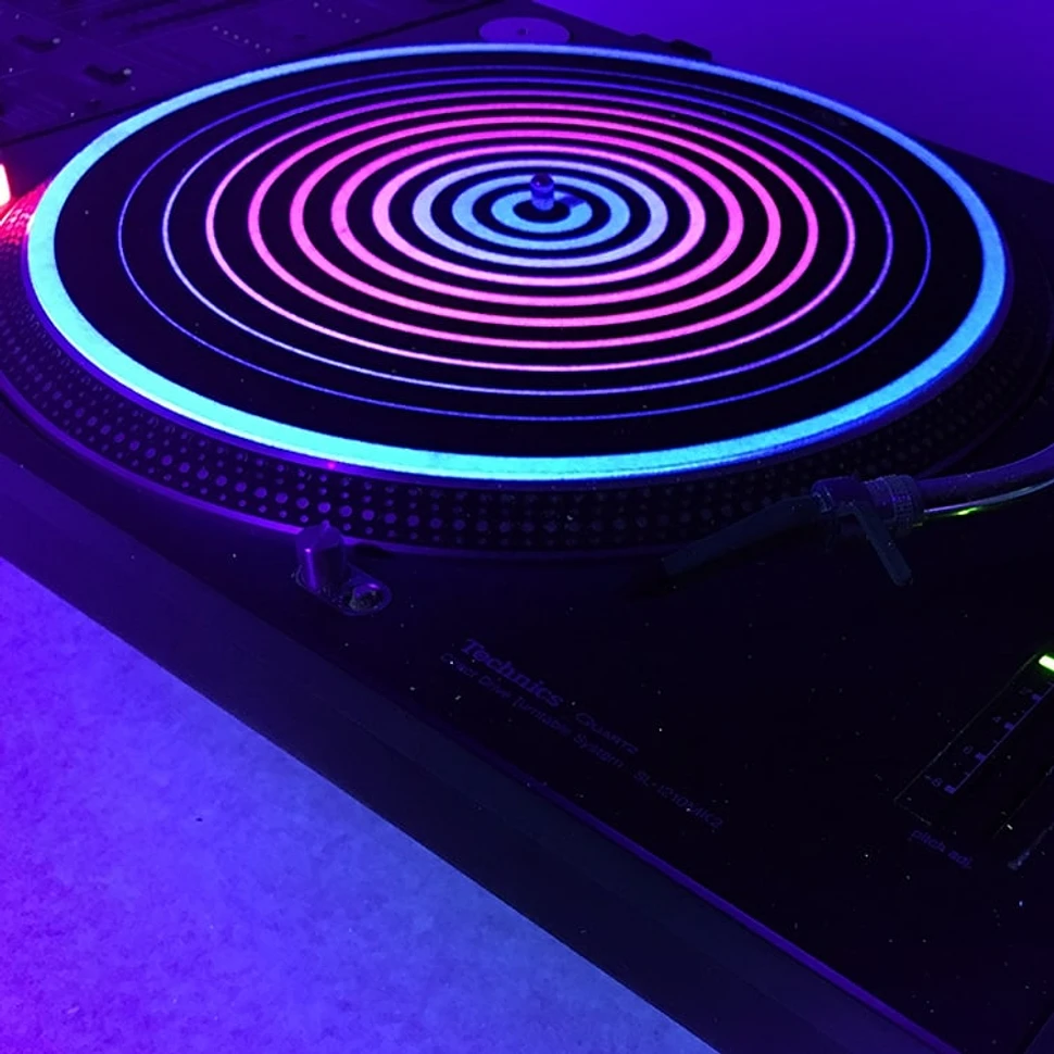 Glowtronics - Circles UV Blacklight Slipmat