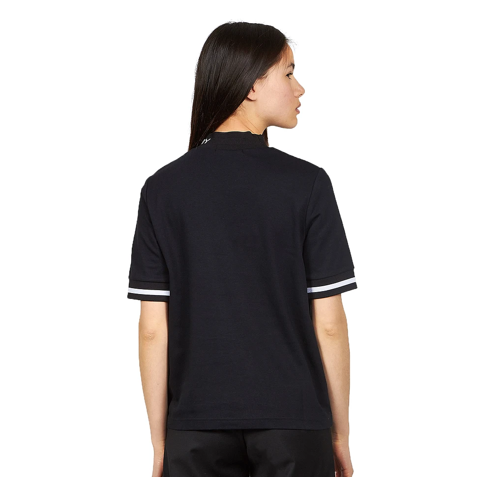 Fred Perry - High Neck Fred Perry T-Shirt