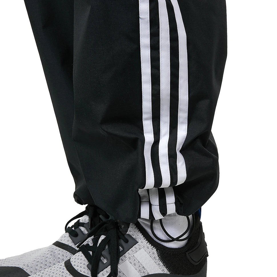 adidas - Adicolor Classics 3-Stripes Cargo Pants