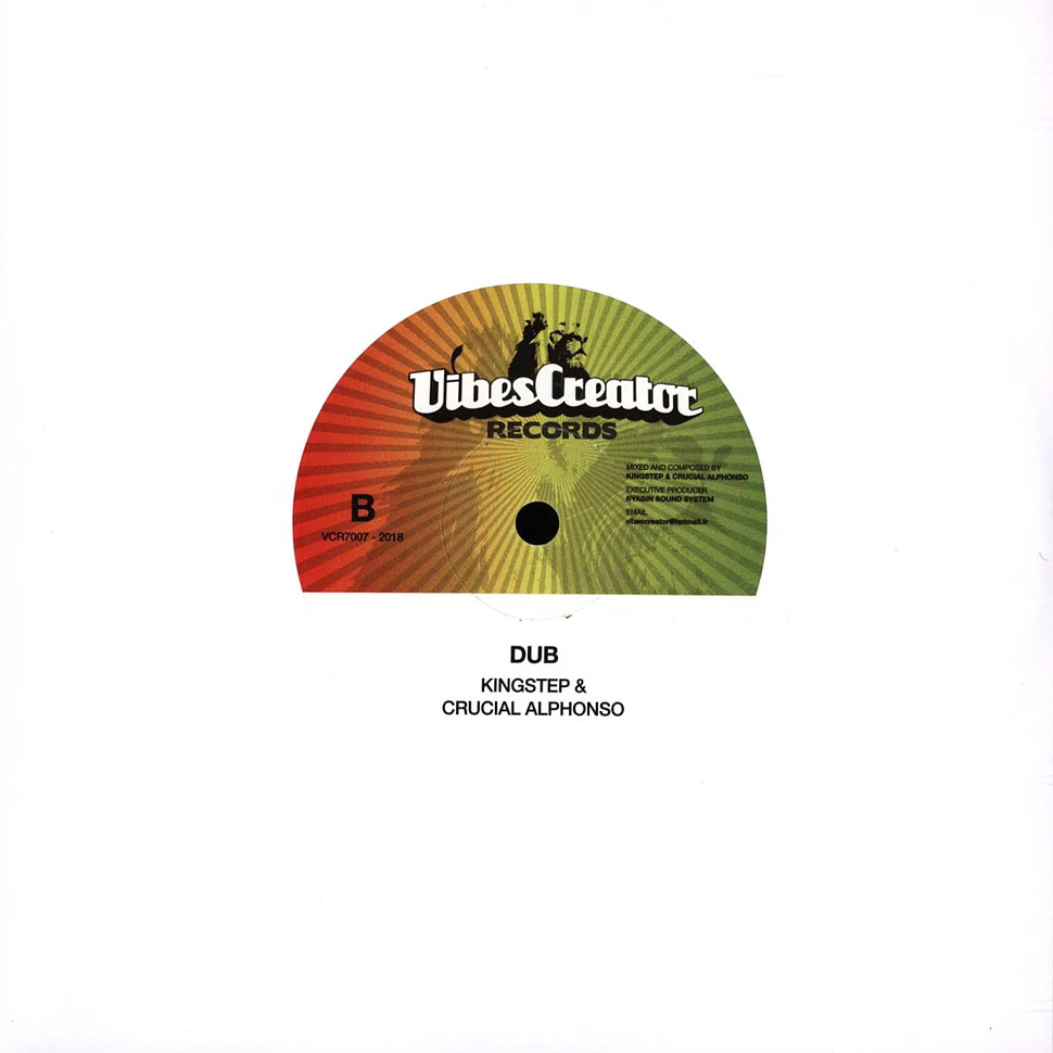 Easton Clarke / Kingstep & Crucial Alphonso - Messenger / Dub