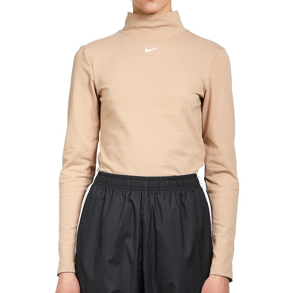 Nike - Sportswear Collection Essentials Long-Sleeve Mock Top