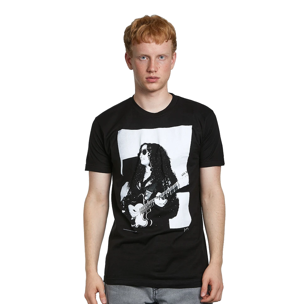 H.E.R. - With Guitar Lightweight T-Shirt