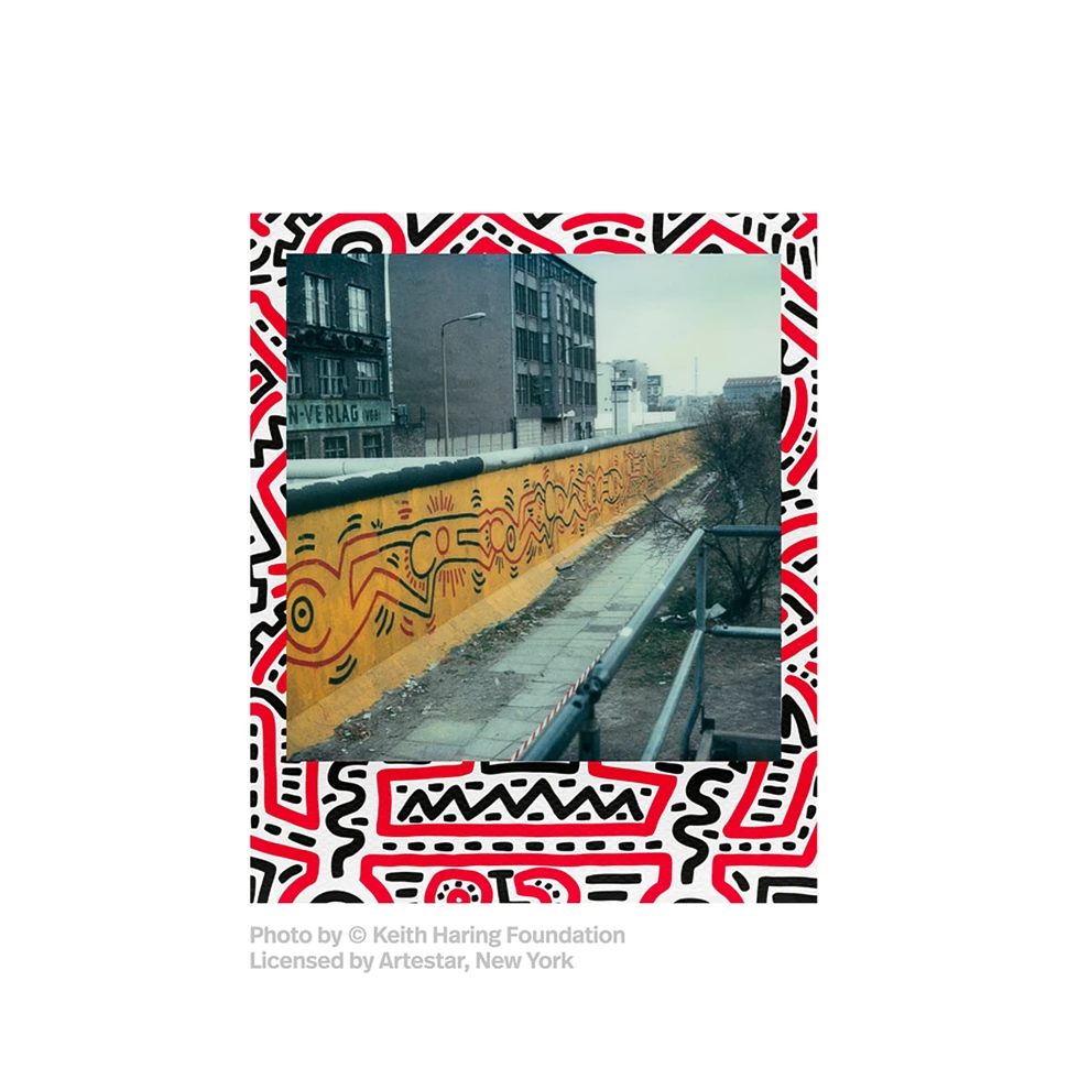 Polaroid x Keith Haring - Color Film for i-Type 2021