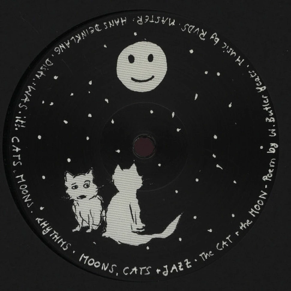 RVDS - The Cat And The Moon
