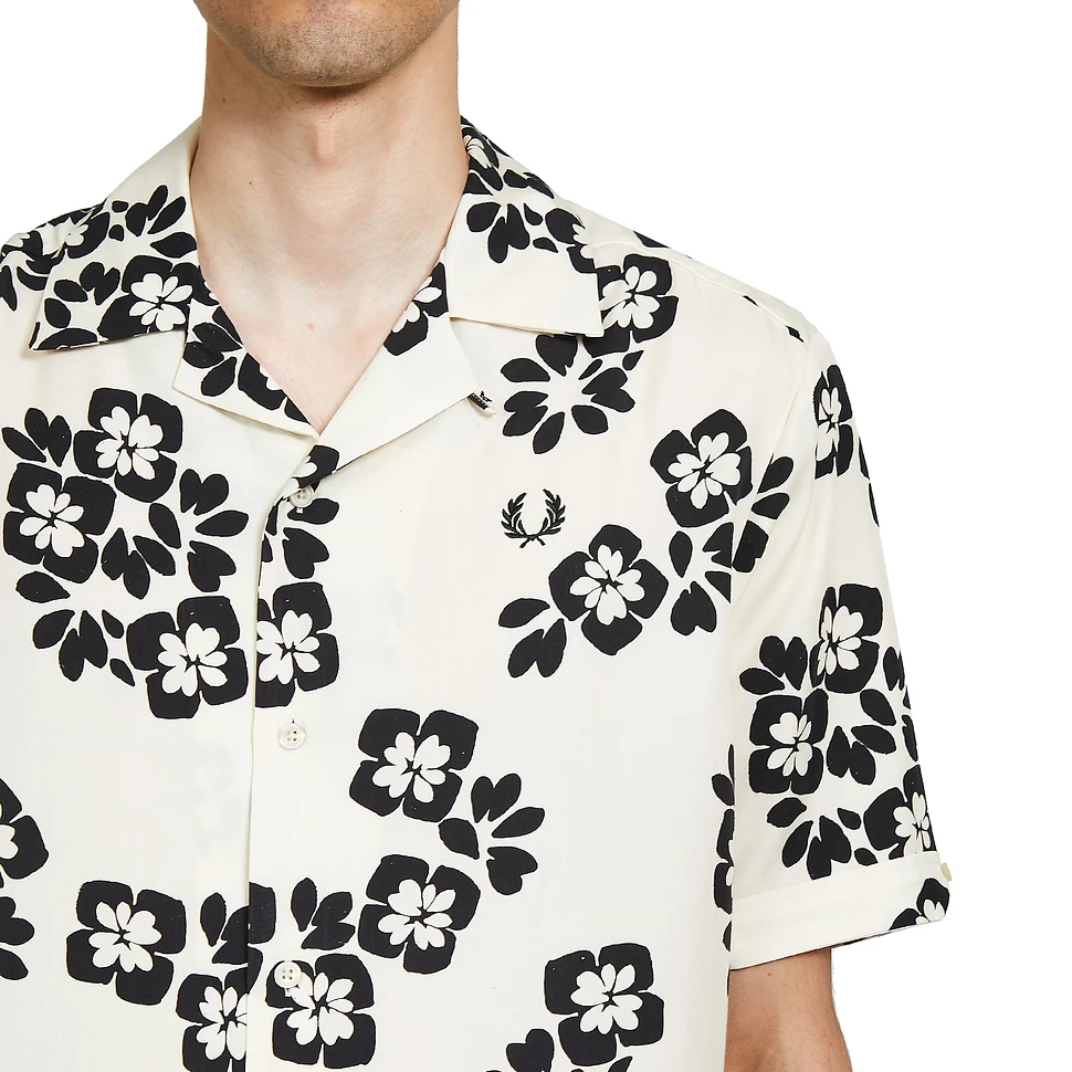 Fred Perry - Floral Print Revere Shirt