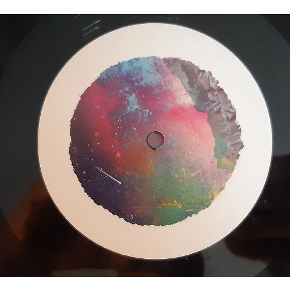 Khruangbin - The Universe Smiles Upon You