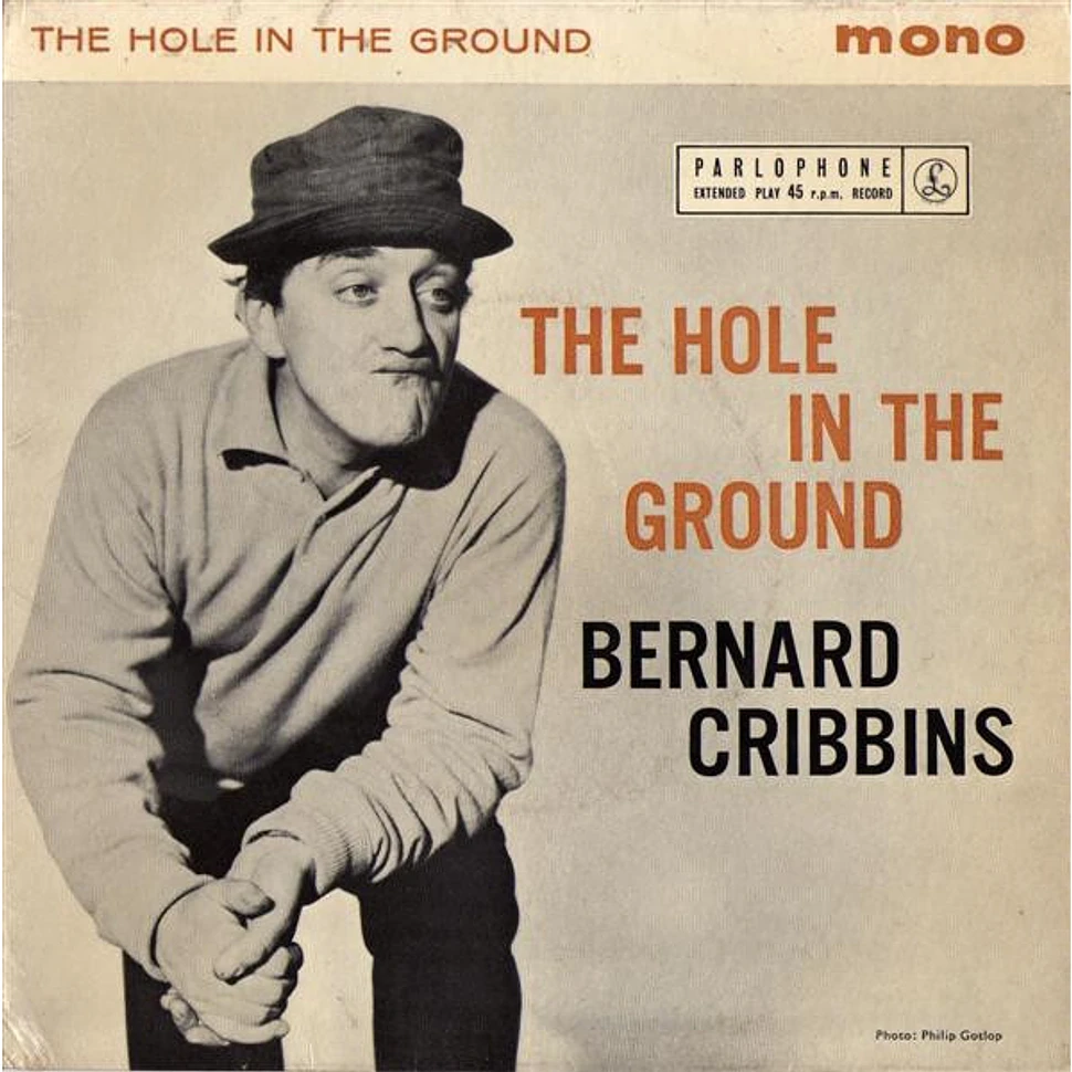 Bernard Cribbins - The Hole In The Ground