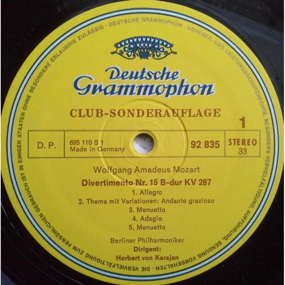 Wolfgang Amadeus Mozart, Herbert von Karajan, Berliner Philharmoniker - Divertimenti Nr.2 Kv137, Nr.3 Kv138 Und Nr.15 Kv287