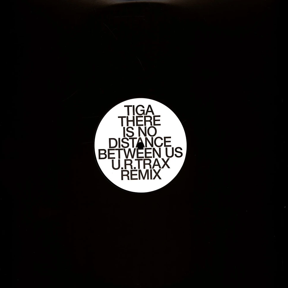 Tiga - There Is No Distance Between Us