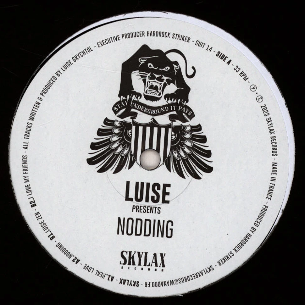 Luise - Nodding