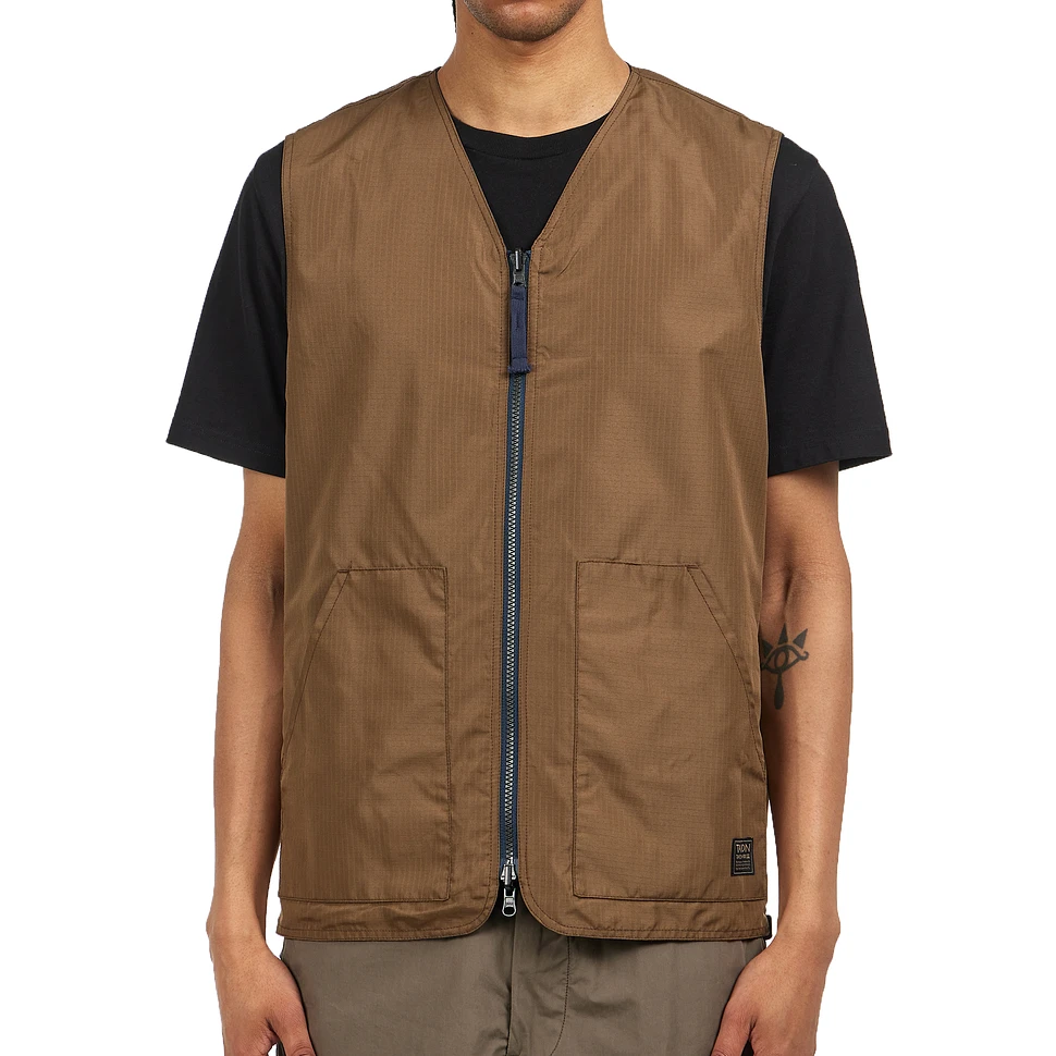 TAION - Non Down Military Reversible V Neck Vest