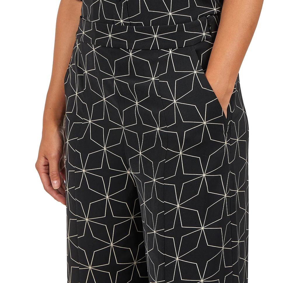 Fred Perry - Geometric Print Trousers