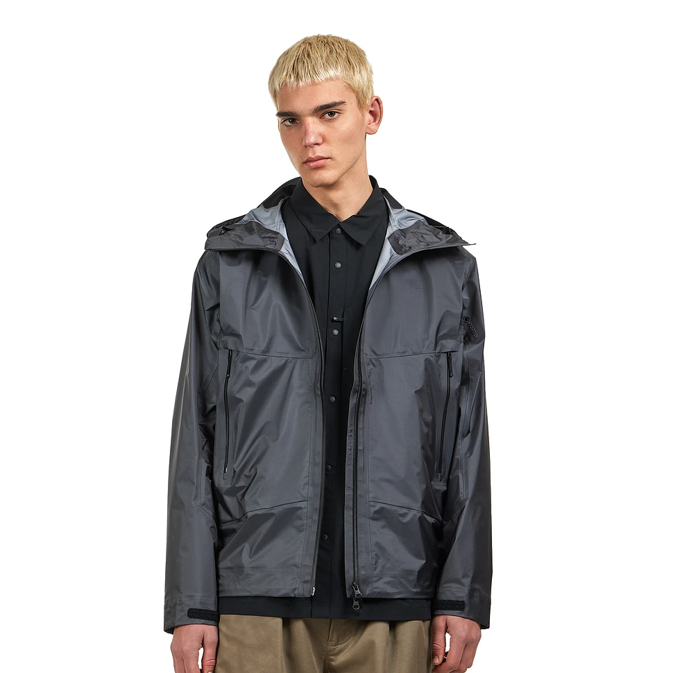 Goldwin - Gore-Tex 3L Aqua Tect Jacket