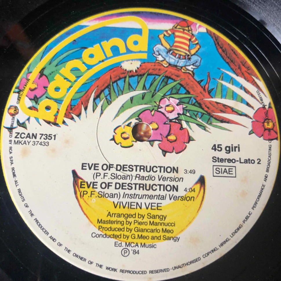 Vivien Vee - Eve Of Destruction