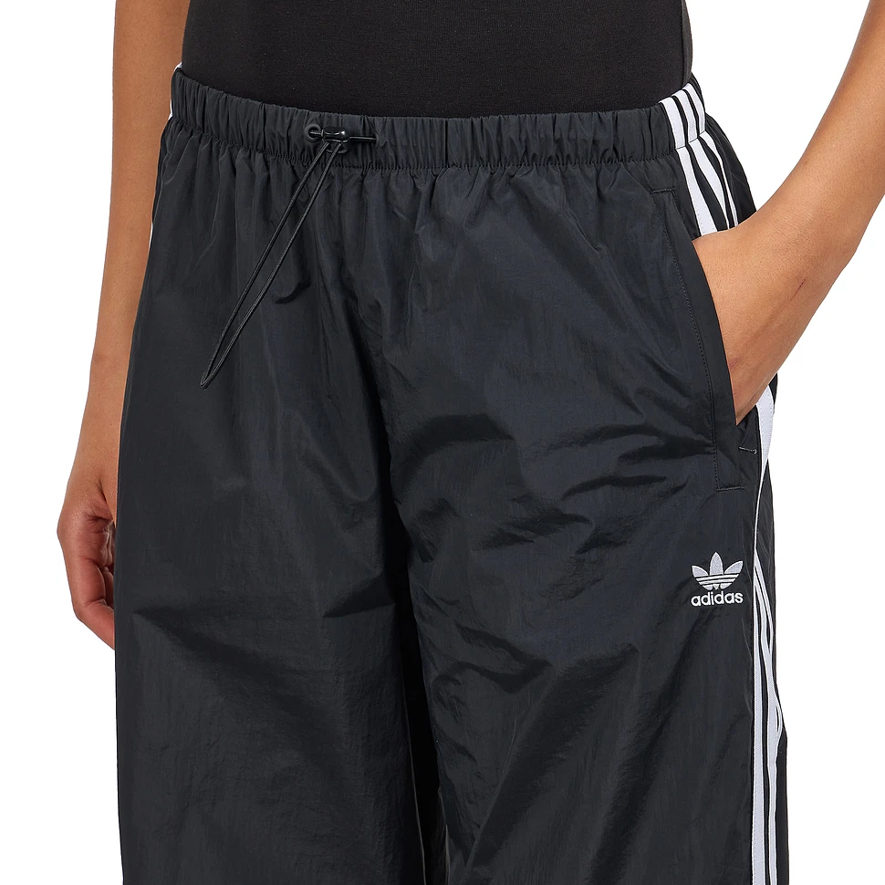 adidas - Adicolor 3 Stripe Parachute Pant