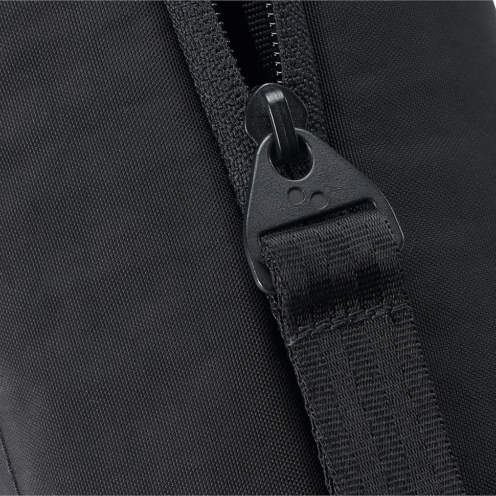 pinqponq - Tech Pouch Mono Maxgear