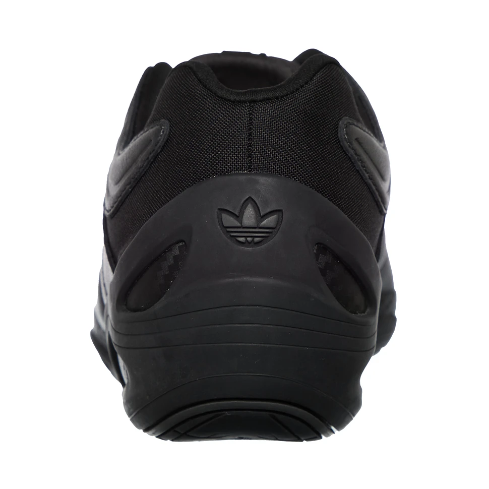 adidas - Adiracer GT