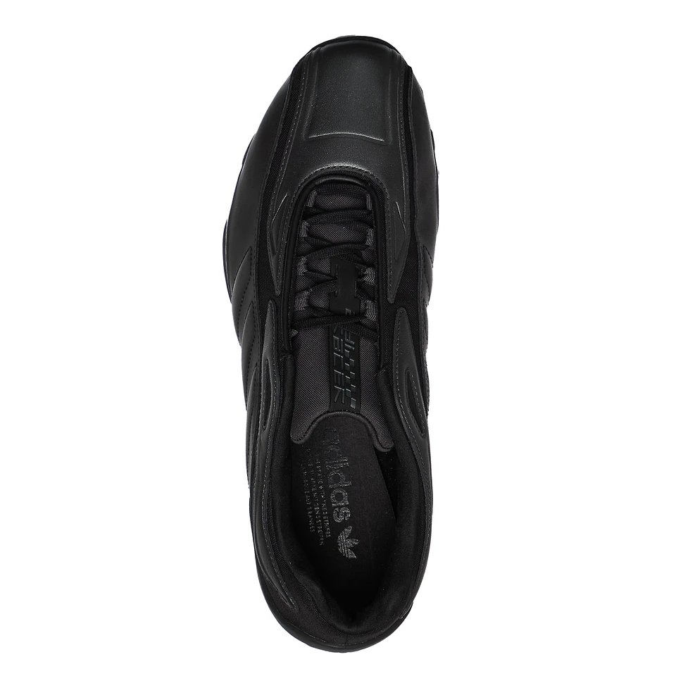 adidas - Adiracer GT