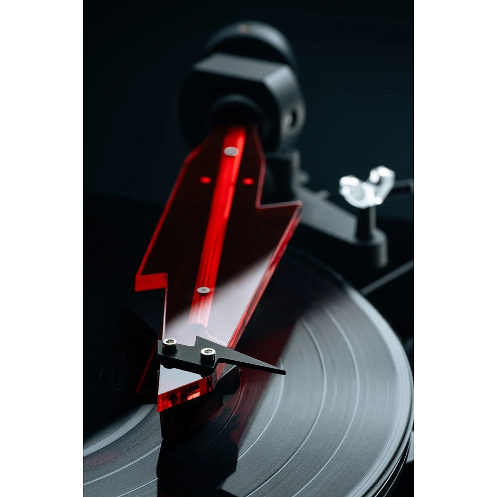 Pro-Ject - AC/DC Turntable (Ortofon 2M Red)