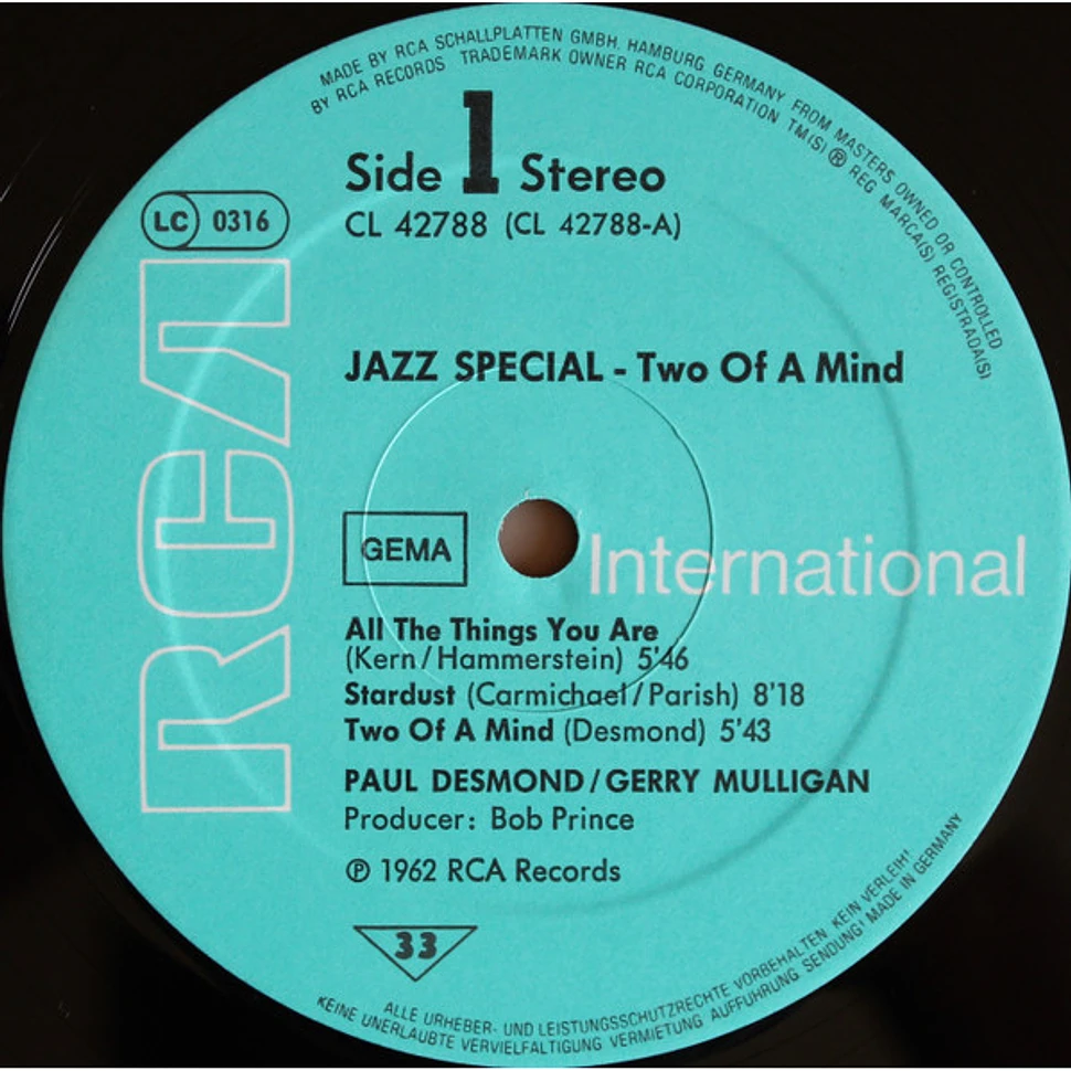 Paul Desmond / Gerry Mulligan - Two Of A Mind