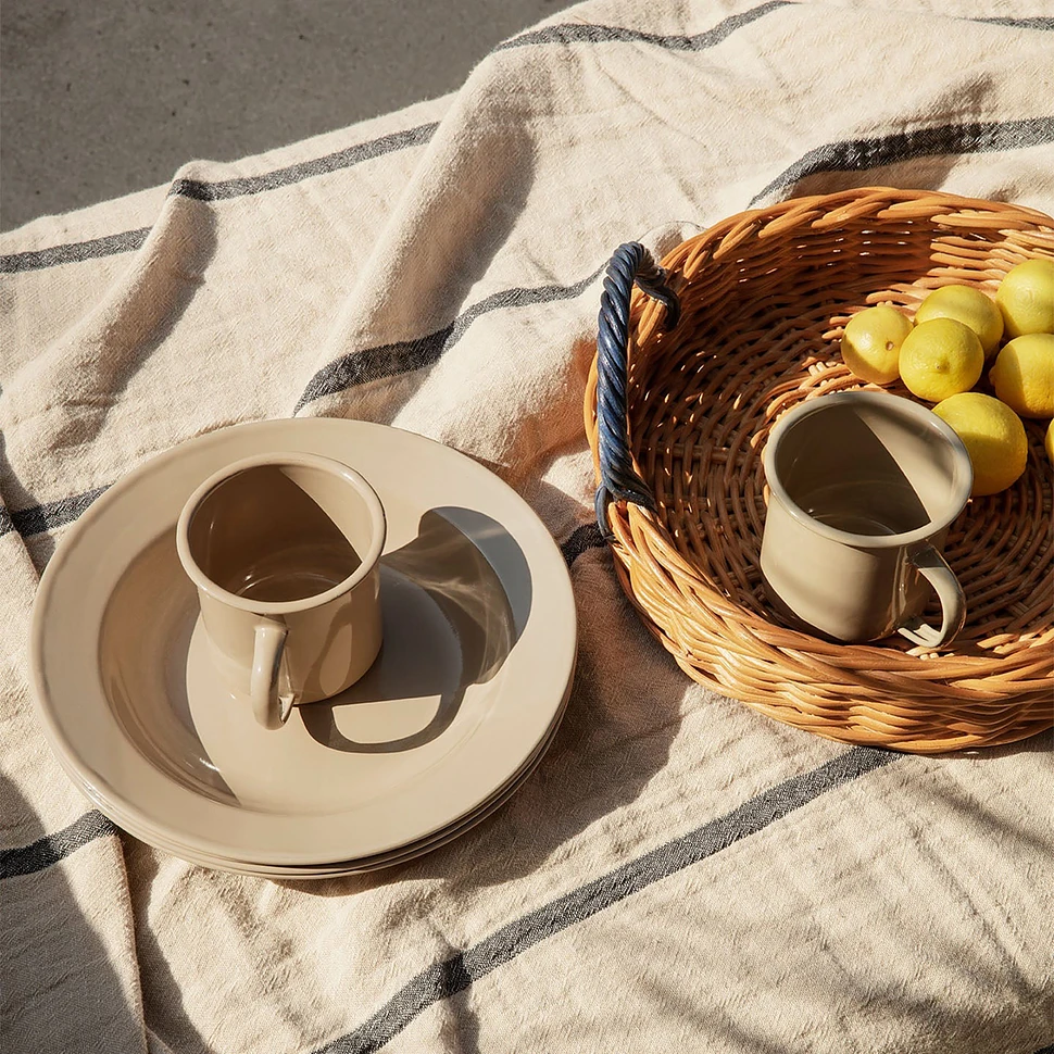 ferm LIVING - Yard Picnic Set of 8