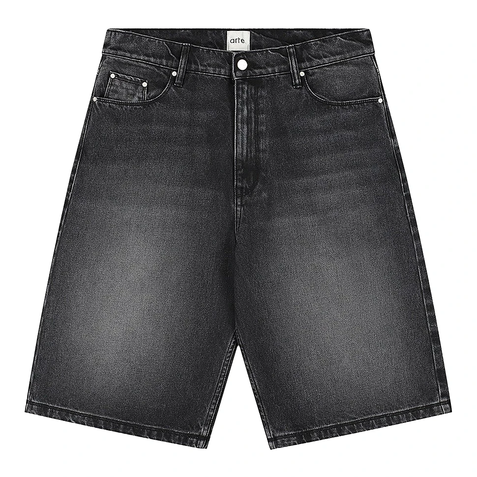 Round Pocket Denim Short