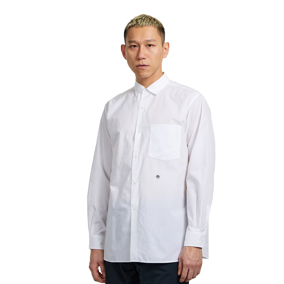nanamica - Regular Collar Wind Shirt (Off White) | HHV
