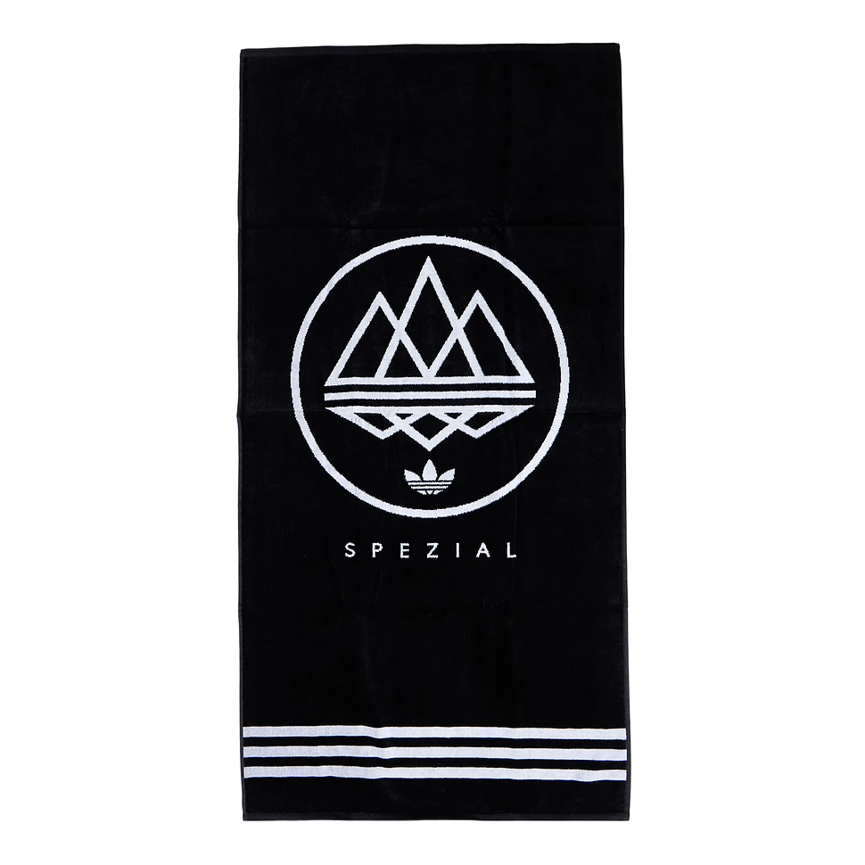 Mod Trefoil Towel