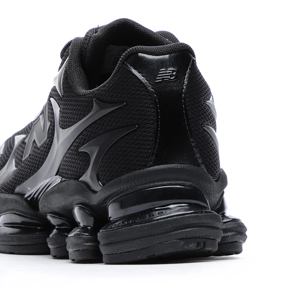 New Balance - U2000
