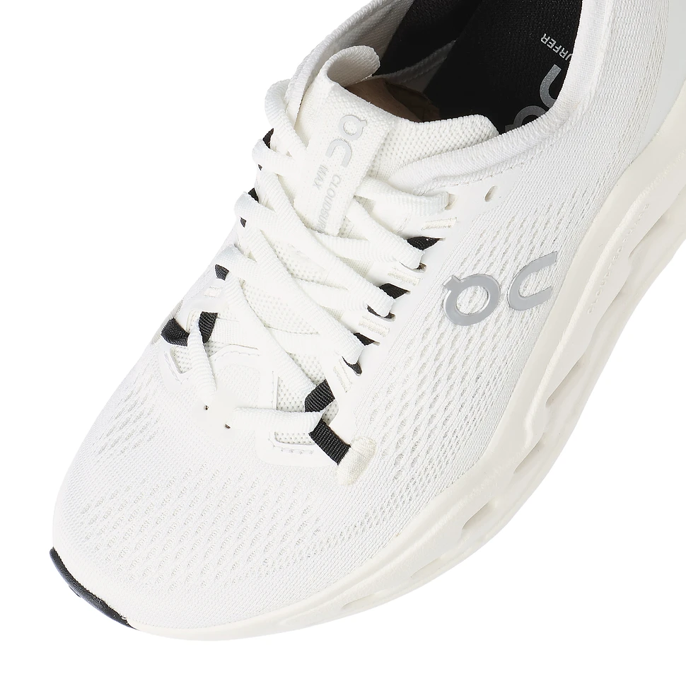 On - Cloudsurfer Max