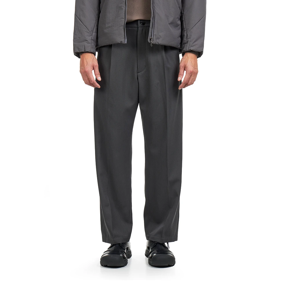 One Tuck Straight Wool Pants