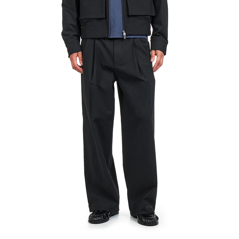 Pleated Trouser