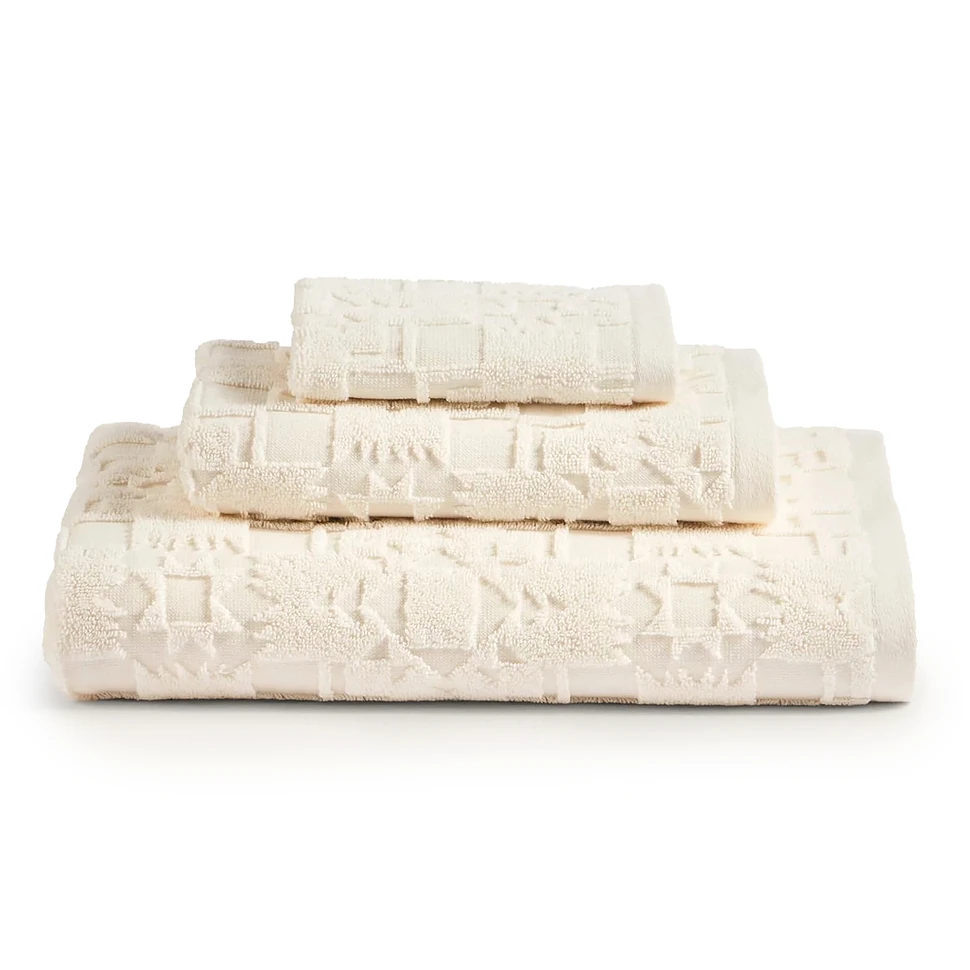Sculpted Bath Towels