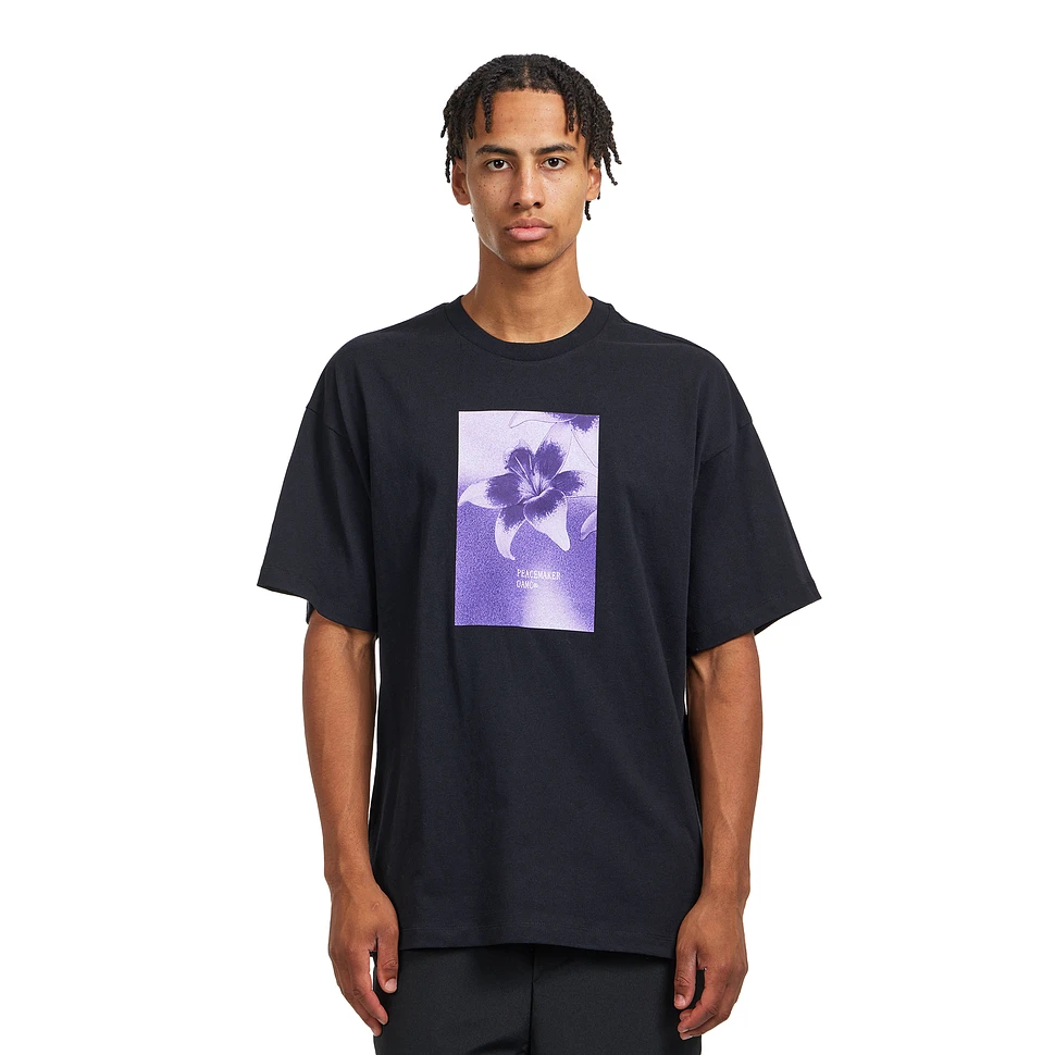Lilly Tee