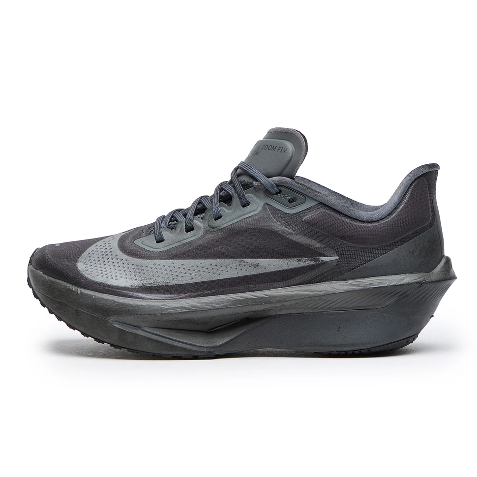 Zoom Fly6